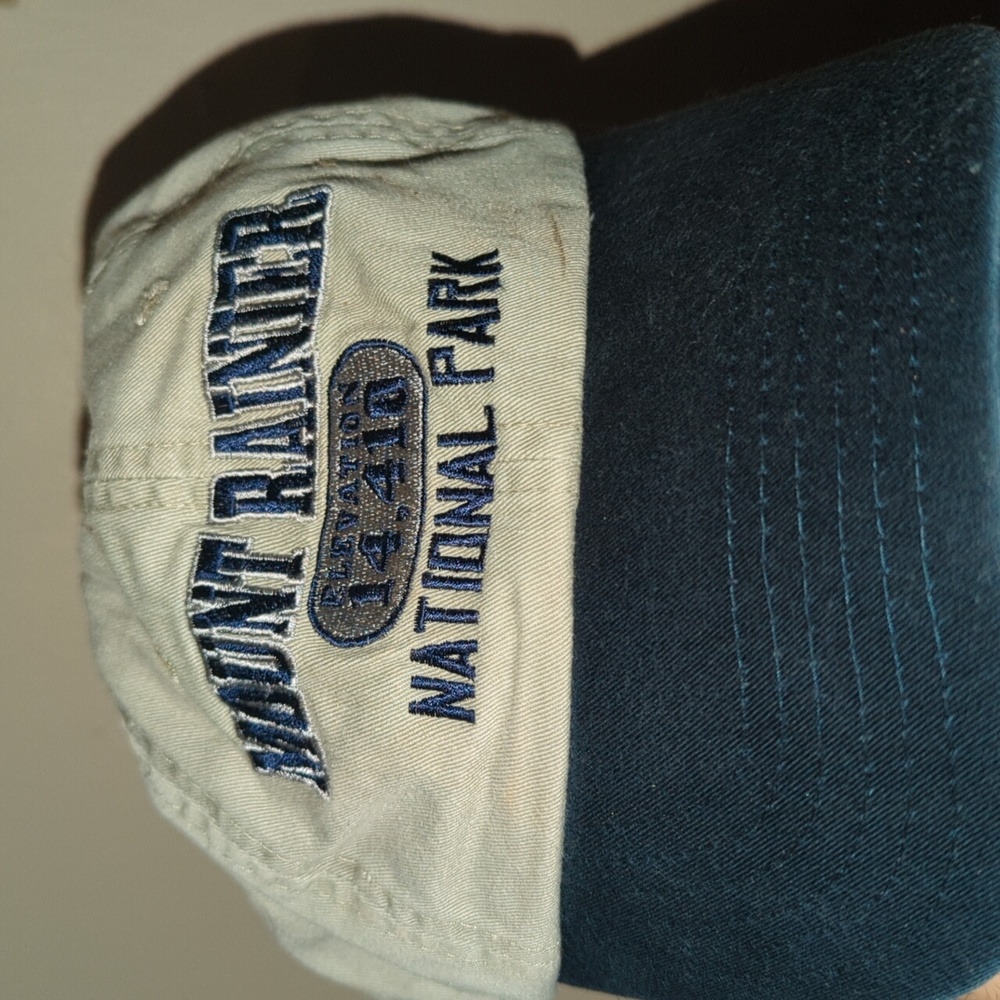 Mount Rainier National Park Hat